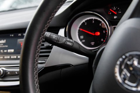 Vauxhall Astra SRI NAV 16