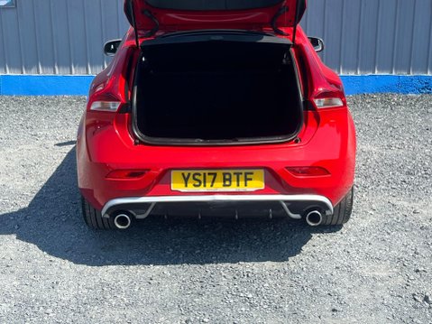 Volvo V40 2.0 D2 R-Design Euro 6 (s/s) 5dr 52