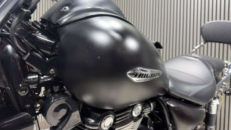 Triumph Thunderbird STORM 2012 21K LONG MOT BIG CC CRUISER TWIN 1700CC 18
