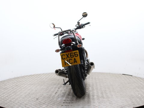 Triumph Street Twin BONNEVILLE STREET TWIN 5