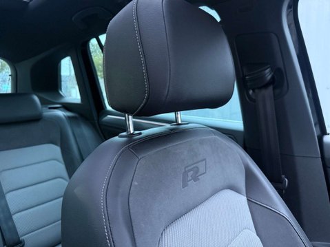 Volkswagen Tiguan 2.0 Tiguan R-Line Tech TSi 4Motion Semi-Auto 4WD 5dr 43