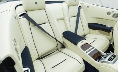 Rolls-Royce Dawn V12 14