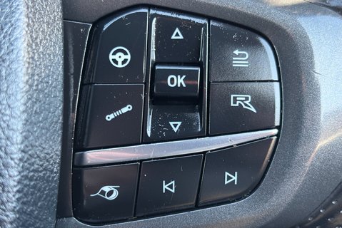 Ford Ranger 3.0 T Raptor Ecoboost - Electric Roller Shutter 31