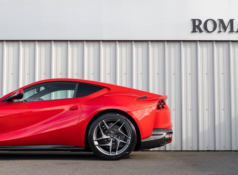 Ferrari 812 Superfast 29