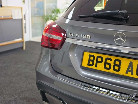 Mercedes-Benz GLA 1.6 GLA180 Urban Edition 7G-DCT Euro 6 (s/s) 5dr 21