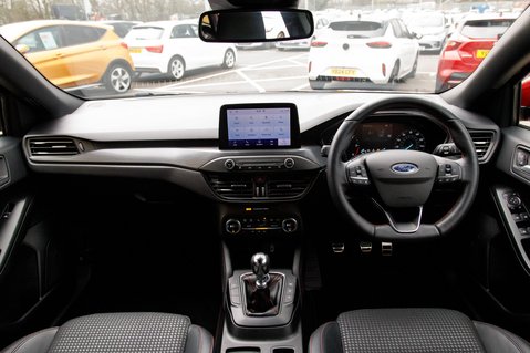 Ford Focus ST-LINE X TDCI 3