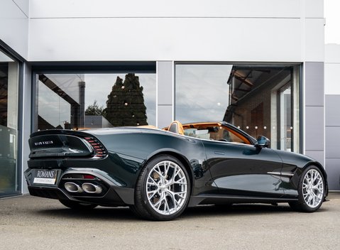 Aston Martin Vanquish Volante 4