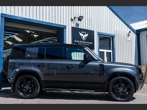 Land Rover Defender 3.0 Defender X-Dynamic HSE D MHEV Auto 4WD 5dr 3