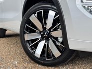 Mitsubishi Outlander 2.4 22.7kWh Diamond CVT 4WD Euro 6 (s/s) 5dr 29