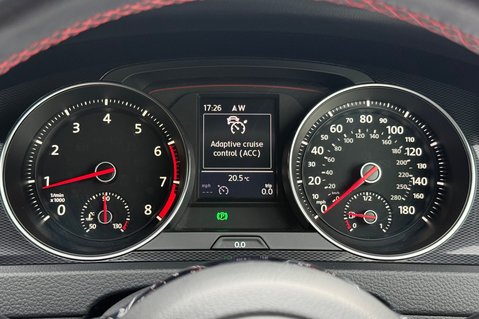 Volkswagen Golf GTI PERFORMANCE - FULL LEATHER - TWO OWNERS - ADAPTIVE CRUISE CONTROL 34