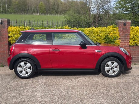 Mini Hatch 1.5 One D 3dr 21