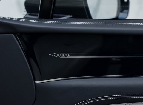 Bentley Bentayga V8 AZURE EWB First Edition 40