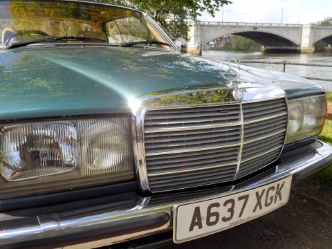 Mercedes-Benz W123 230 CE Pillarless Coupe 75
