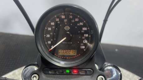 Harley-Davidson Sportster 883 XL N IRON 2016 ONLY 2K MOT VERY CLEAN CUSTOM CRUISER BIKE 49