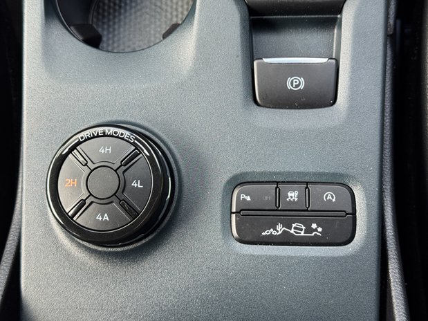 Ford Ranger Wildtrak | 2LT | AUTO | Alloys | AC | Sensors | Cruise | NO VAT | 46