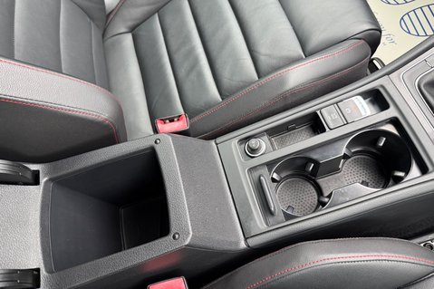 Volkswagen Golf GTI PERFORMANCE - FULL LEATHER - TWO OWNERS - ADAPTIVE CRUISE CONTROL 51