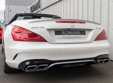 Mercedes-Benz SL Class SL63 27