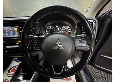 Mitsubishi Outlander 2.2 DI-D 4 SUV 5dr Diesel Manual 4WD Euro 6 (s/s) (147 ps) 61