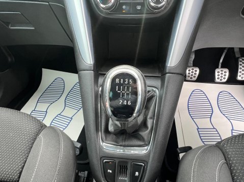 Vauxhall Zafira 1.4i Turbo SRi Euro 6 5dr 37