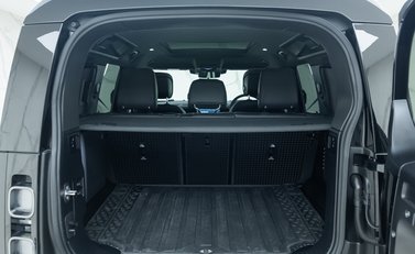 Land Rover Defender 110 V8 35