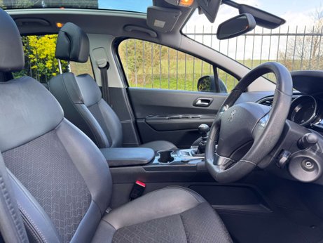 Peugeot 3008 1.6 3008 Allure HDi 5dr 4