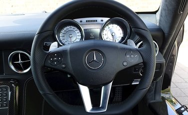 Mercedes-Benz SLS AMG 20