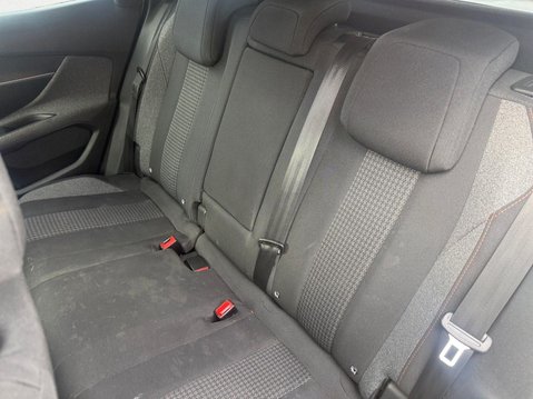 Peugeot 3008 1.2 PureTech Active Euro 6 (s/s) 5dr 12