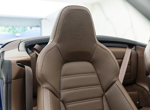 Porsche 911 (992) Turbo S Cabriolet 14