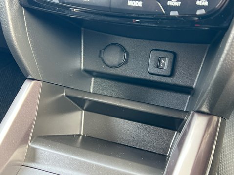 Suzuki Vitara SZ-T 27