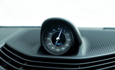 Porsche Taycan Turbo S 19