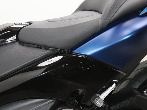 Yamaha Tmax XP 530 D-A TMAX DX 14
