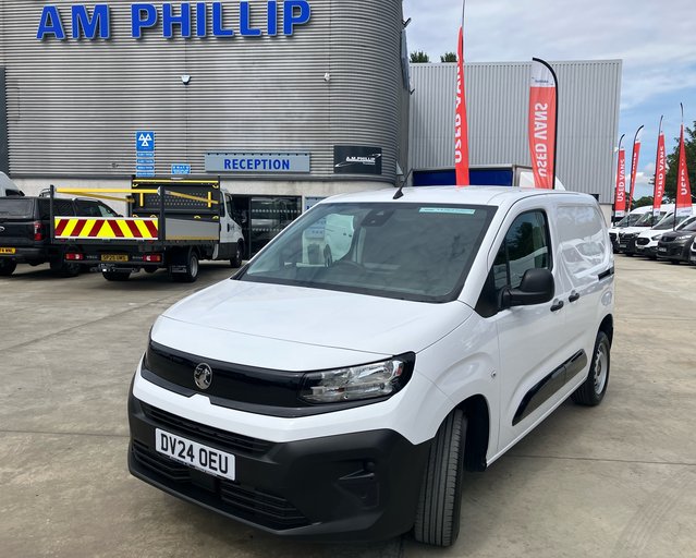 Vauxhall Combo Combo Cargo Diesel 1.5 Turbo D 100ps Prime H1 Van