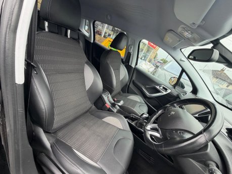 Peugeot 2008 BLUEHDI ALLURE 10