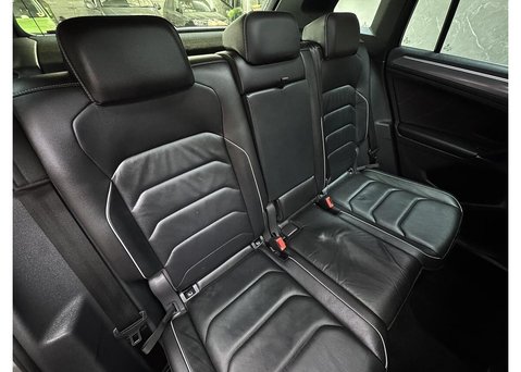 Volkswagen Tiguan 2.0 TDI R-Line SUV 5dr Diesel DSG 4Motion Euro 6 (s/s) (150 ps) 50