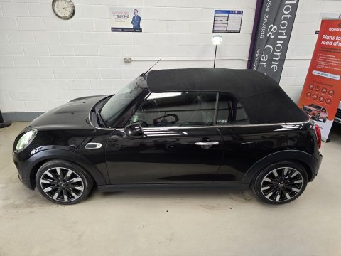 Mini Convertible 1.5 Cooper Exclusive Euro 6 (s/s) 2dr 6