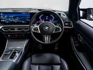 BMW 3 Series 3.0 M340d MHT Touring 5dr Diesel Hybrid Auto xDrive Euro 6 (s/s) (340 ps) 32