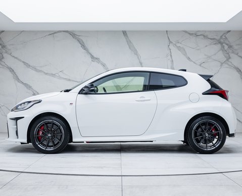 Toyota Yaris GR-Y CIRCUIT 
