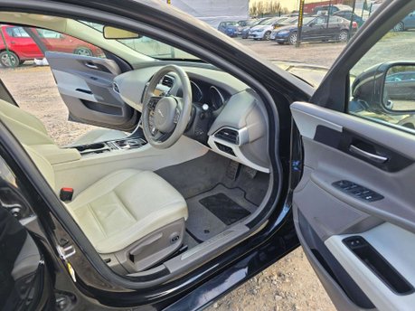 Jaguar XE 2.0d Prestige Auto Euro 6 (s/s) 4dr 73