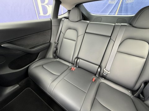 Tesla Model Y (Dual Motor) Long Range SUV 5dr Electric Auto 4WDE (384 bhp) 27