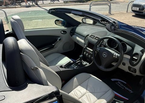 Mercedes-Benz SLK 1.8 SLK200 Kompressor Convertible 2dr Petrol Manual (209 g/km, 163 bhp) 33