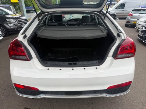 MG MG6 1.9 DTi Tech TS Euro 5 (s/s) 5dr 26