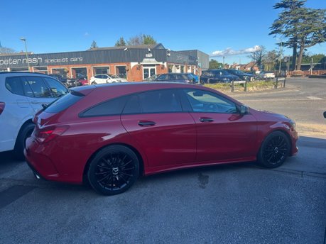 Mercedes-Benz CLA Class CLA220 CDI AMG SPORT 8