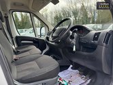 Peugeot Boxer LWB L3H2 Medium Roof Professional Premium Plus 335 SELECT 17