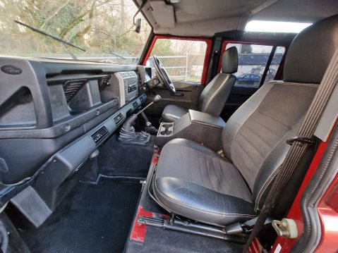Land Rover Defender 110 TD5 XS STATION WAGON 15