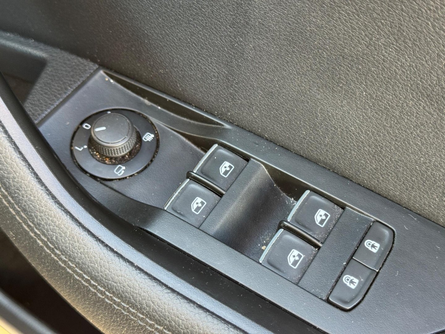 2020 Skoda Superb — image 39