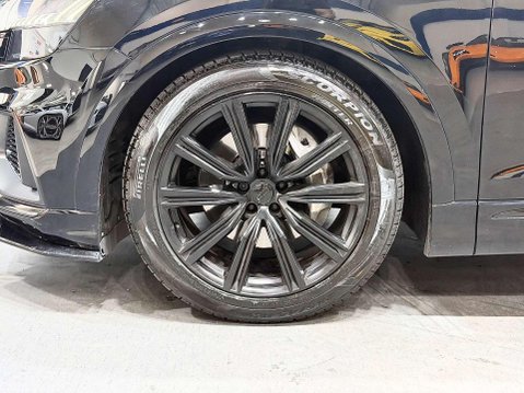 Audi Q8 3.0 TDI V6 50 S line SUV 5dr Diesel Tiptronic quattro Euro 6 (s/s) (286 ps) 31