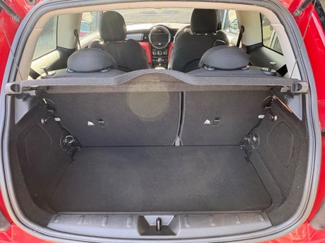 Mini Hatch Cooper 1.5 Automatic Chili / Media XL 3 door - SAT NAV - CONNECTED 8