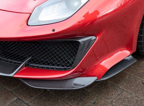 Ferrari 488 Pista 27