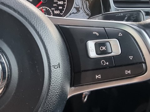 Volkswagen Golf R LINE EDITION TDI BLUEMOTION TECHNOLOGY 51