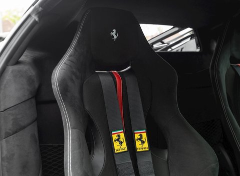 Ferrari 488 Pista 13